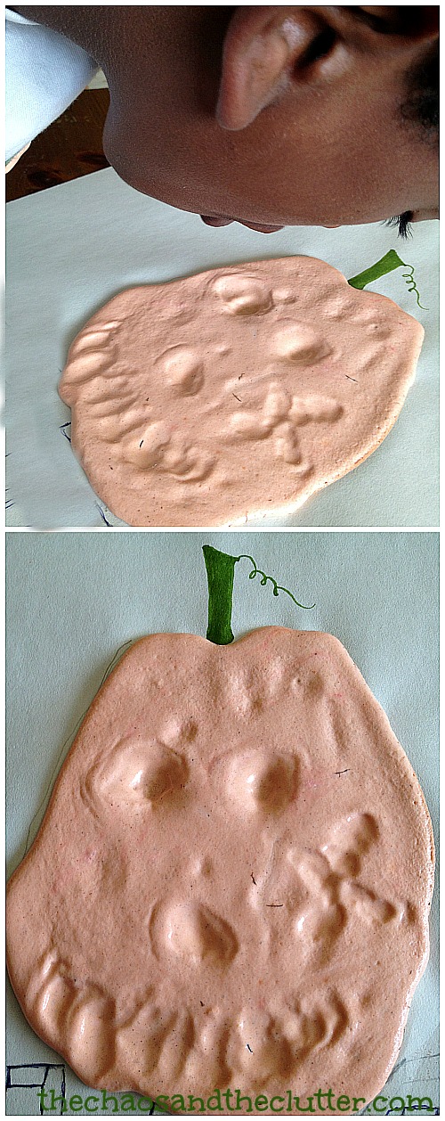 scented pumpkin puffy paint for Fall