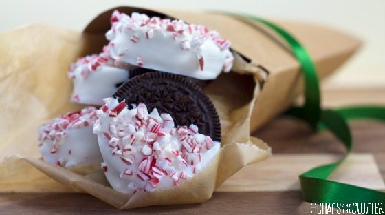 Christmas Peppermint Bark Oreos